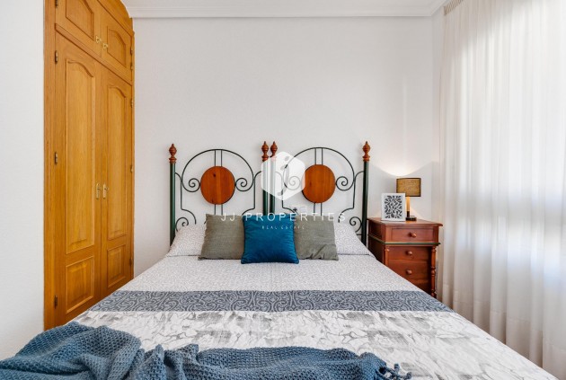 Tweedehands - Penthouse -
Torrevieja - Paseo maritimo