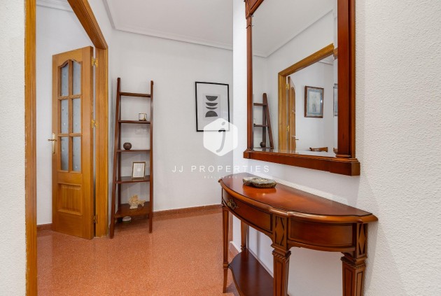 Tweedehands - Penthouse -
Torrevieja - Paseo maritimo