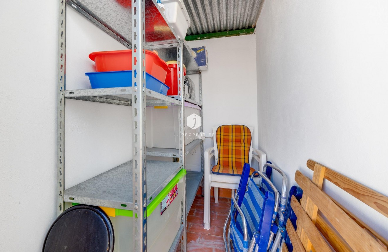 Tweedehands - Penthouse -
Torrevieja - Paseo maritimo