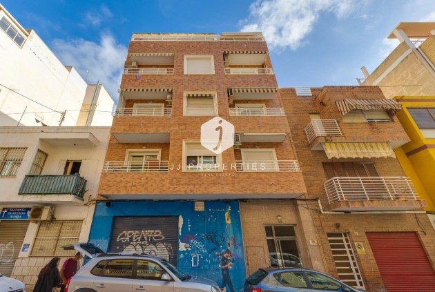 Tweedehands - Penthouse -
Torrevieja - Paseo maritimo