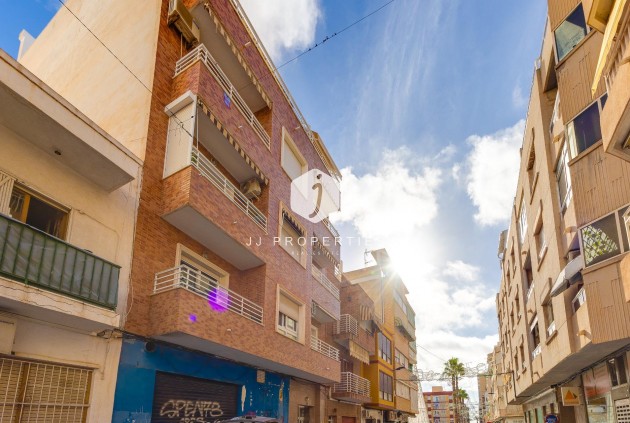 Tweedehands - Penthouse -
Torrevieja - Paseo maritimo