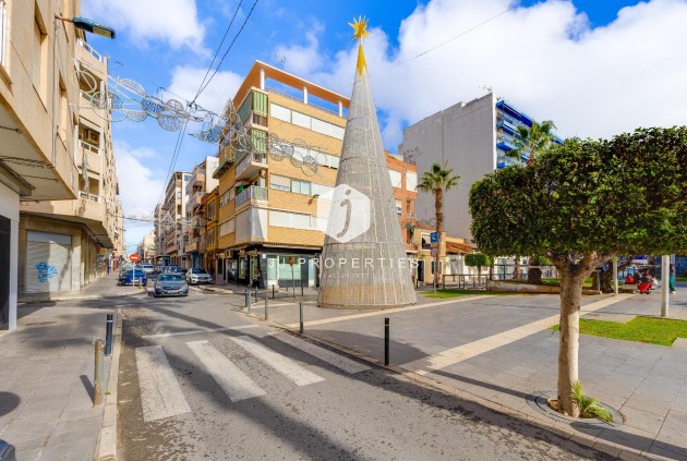 Tweedehands - Penthouse -
Torrevieja - Paseo maritimo