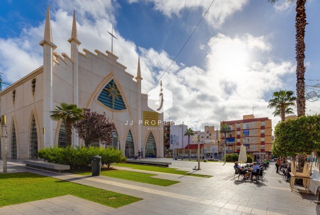 Tweedehands - Penthouse -
Torrevieja - Paseo maritimo