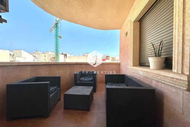 Segunda mano - Apartamento / piso -
Torrevieja