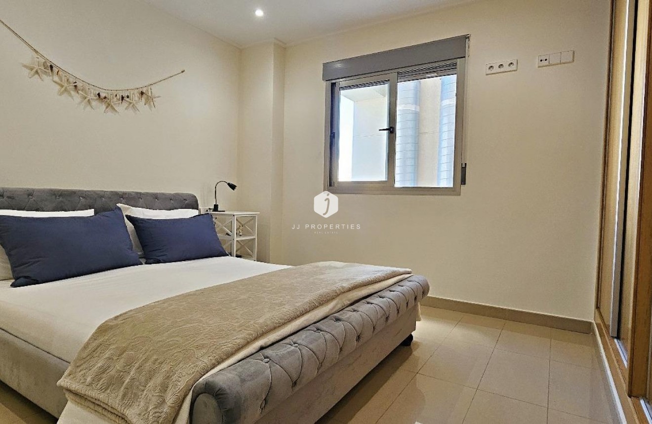 Tweedehands - Appartement / flat -
Torrevieja - Estacion de autobuses