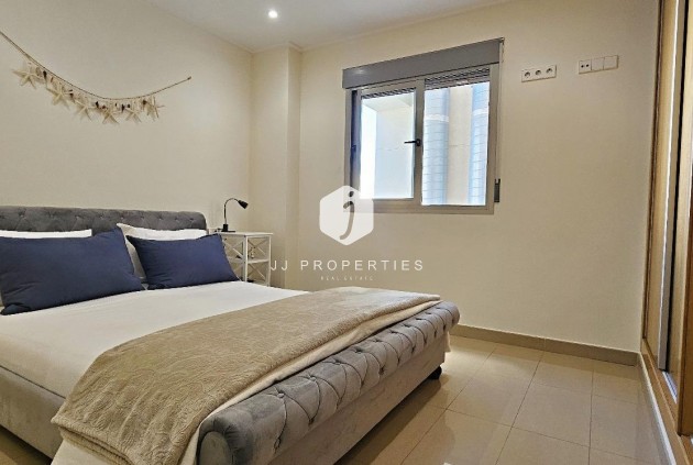 Tweedehands - Appartement / flat -
Torrevieja - Estacion de autobuses