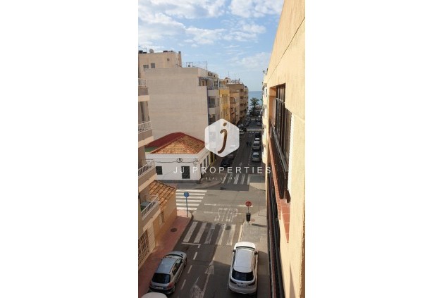 Tweedehands - Appartement / flat -
Torrevieja - Estacion de autobuses