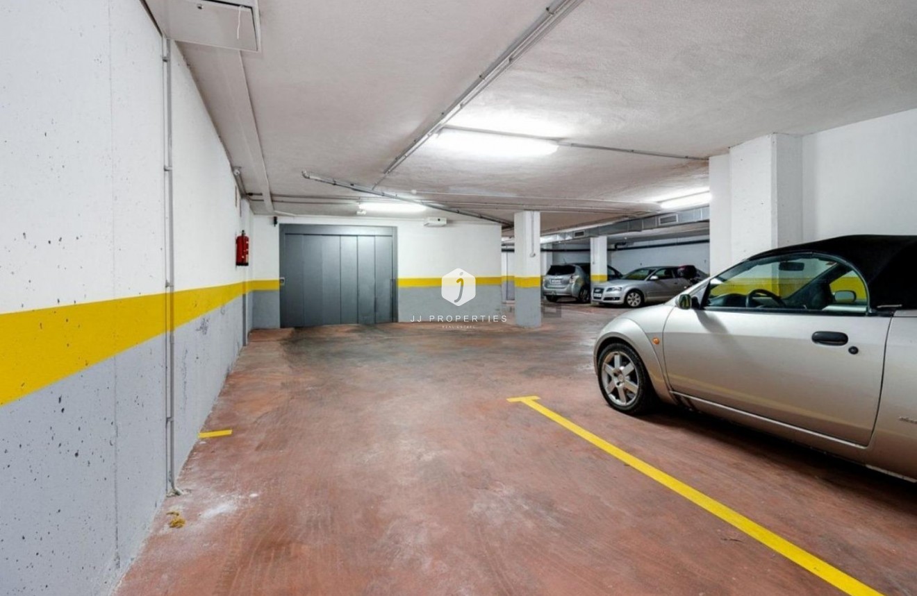 Tweedehands - Appartement / flat -
Torrevieja - Estacion de autobuses