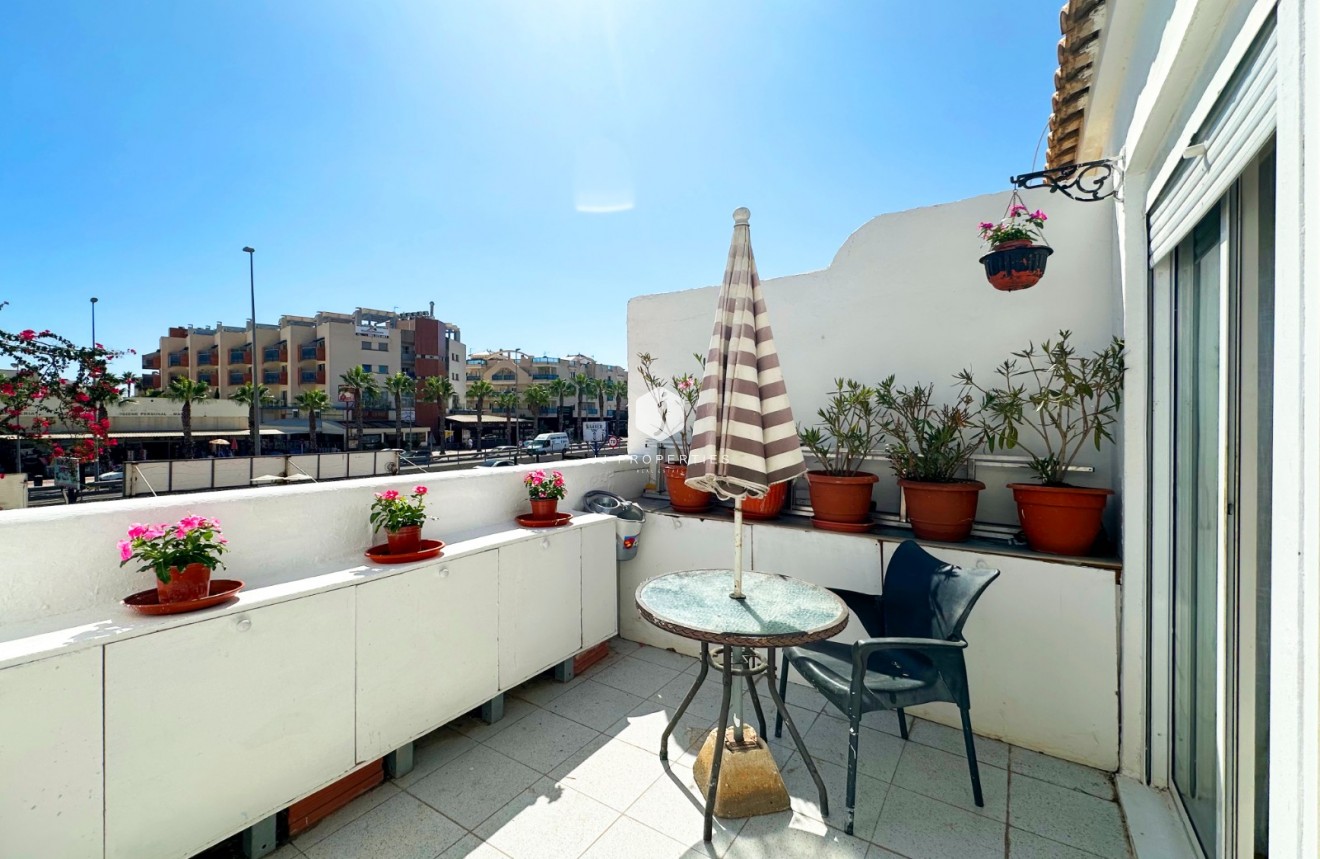 Tweedehands - Bungalow -
Orihuela Costa - Costa Blanca