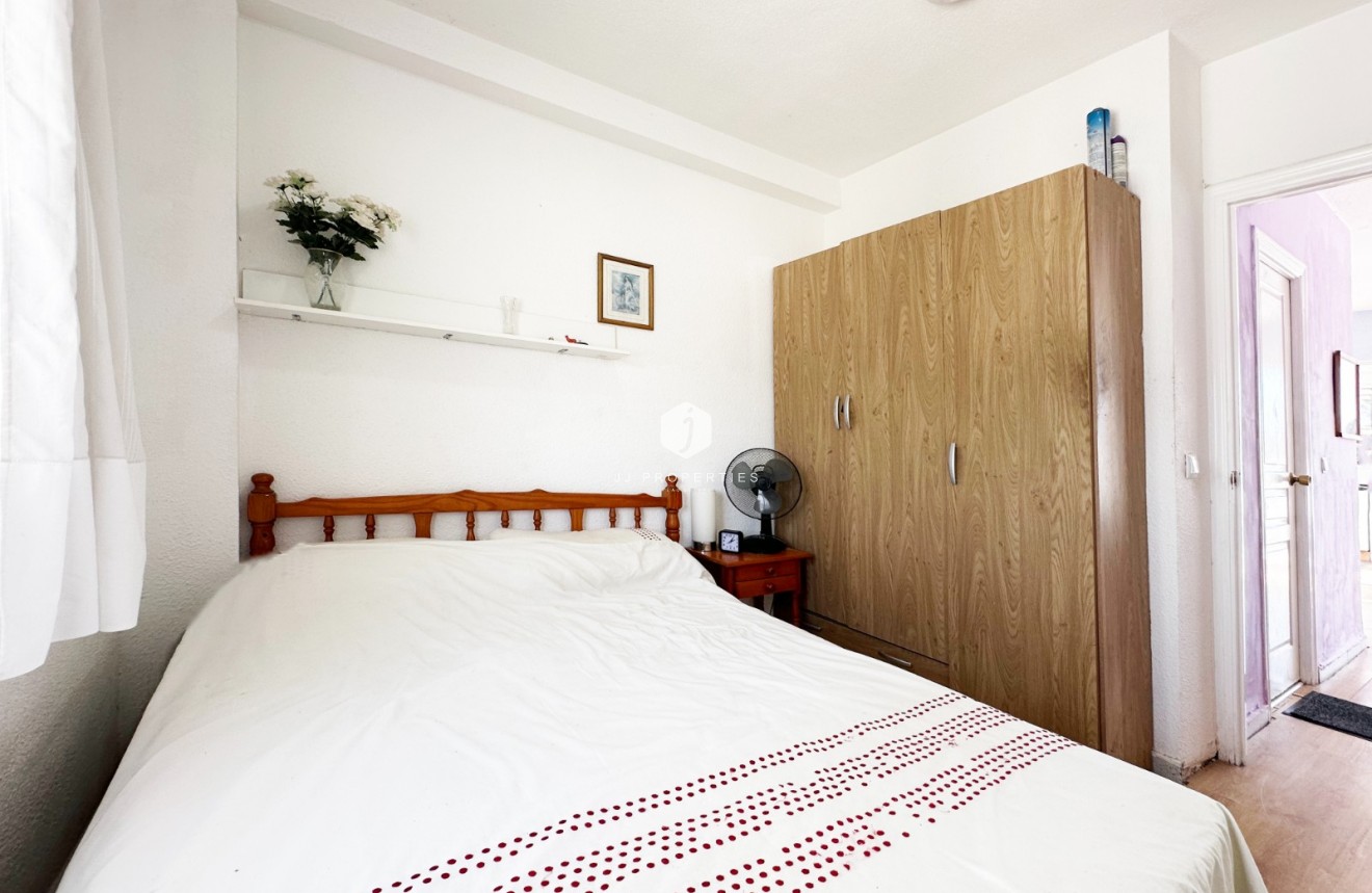 Tweedehands - Bungalow -
Orihuela Costa - Costa Blanca