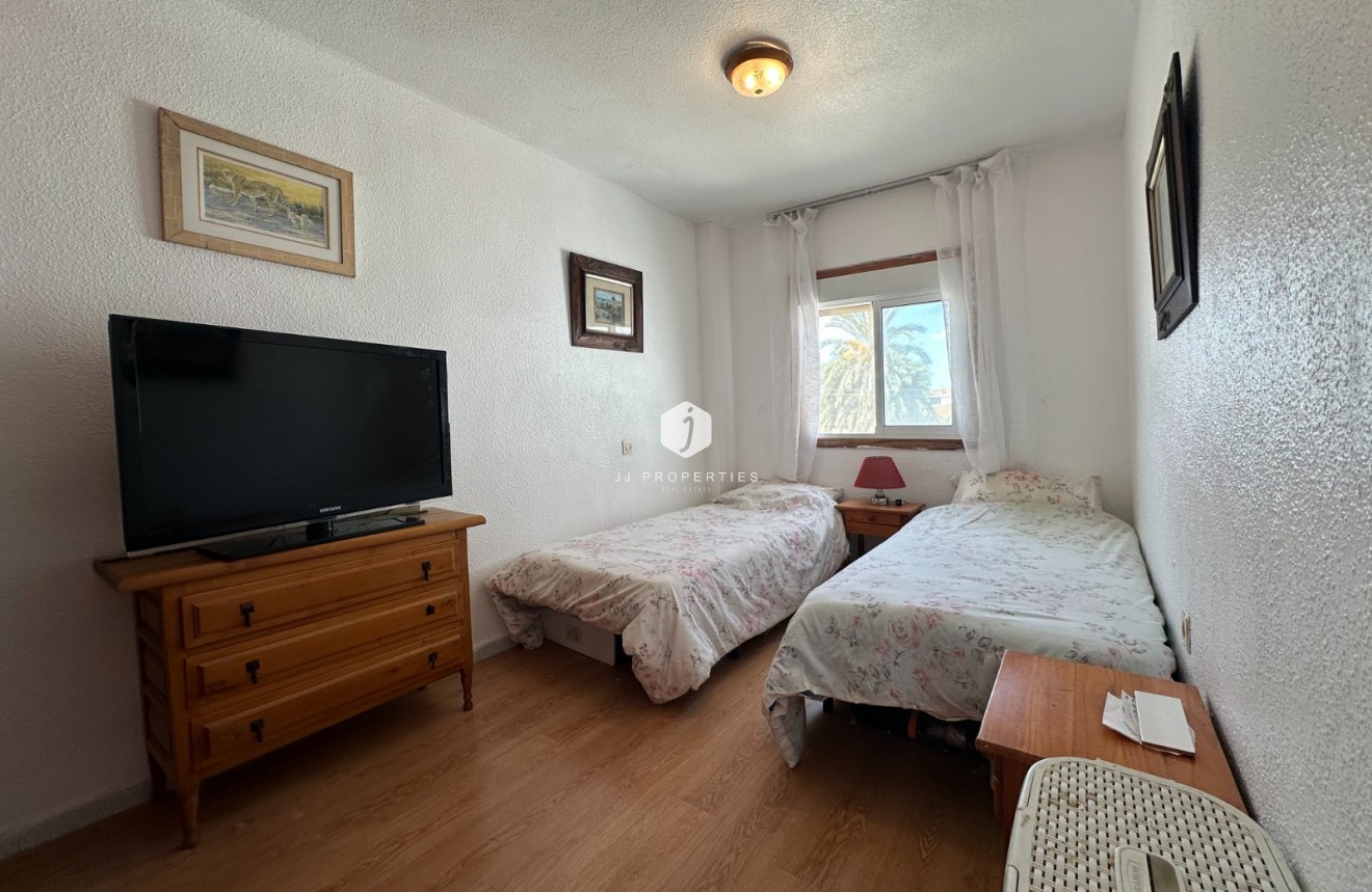 Tweedehands - Bungalow -
Orihuela Costa - Costa Blanca