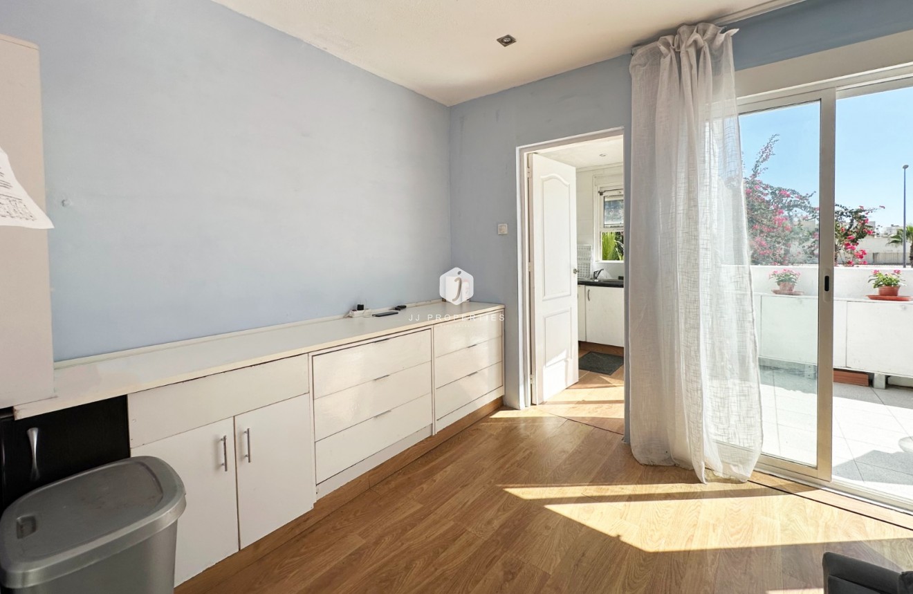 Tweedehands - Bungalow -
Orihuela Costa - Costa Blanca