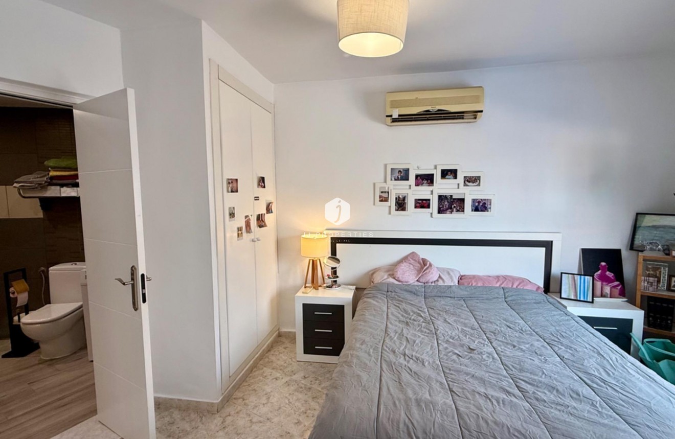 Tweedehands - Villa -
Torrevieja - Los Frutales