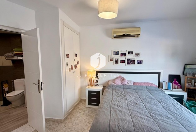 Tweedehands - Villa -
Torrevieja - Los Frutales