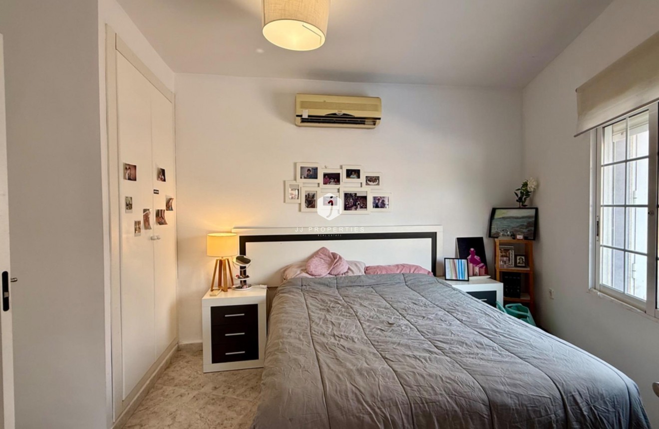 Tweedehands - Villa -
Torrevieja - Los Frutales