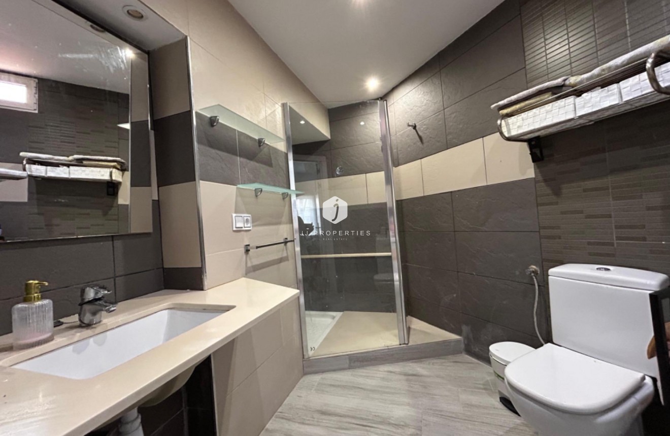 Tweedehands - Villa -
Torrevieja - Los Frutales