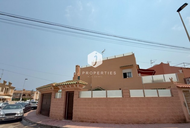 Tweedehands - Villa -
Torrevieja - Los Frutales