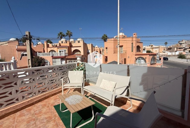 Tweedehands - Villa -
Torrevieja - Los Frutales