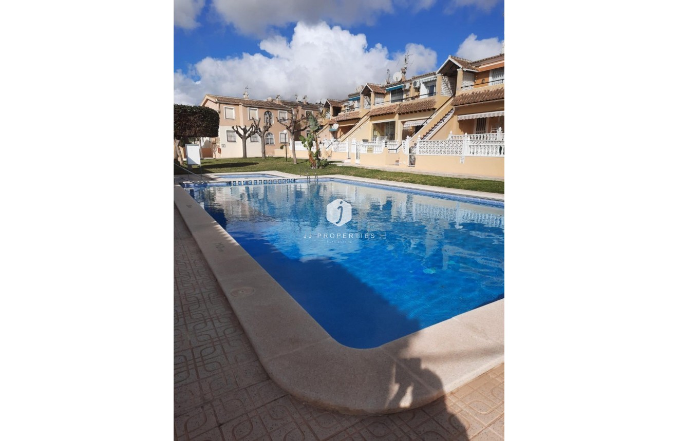 Tweedehands - Bungalow -
San Miguel de Salinas - Costa Blanca Sur