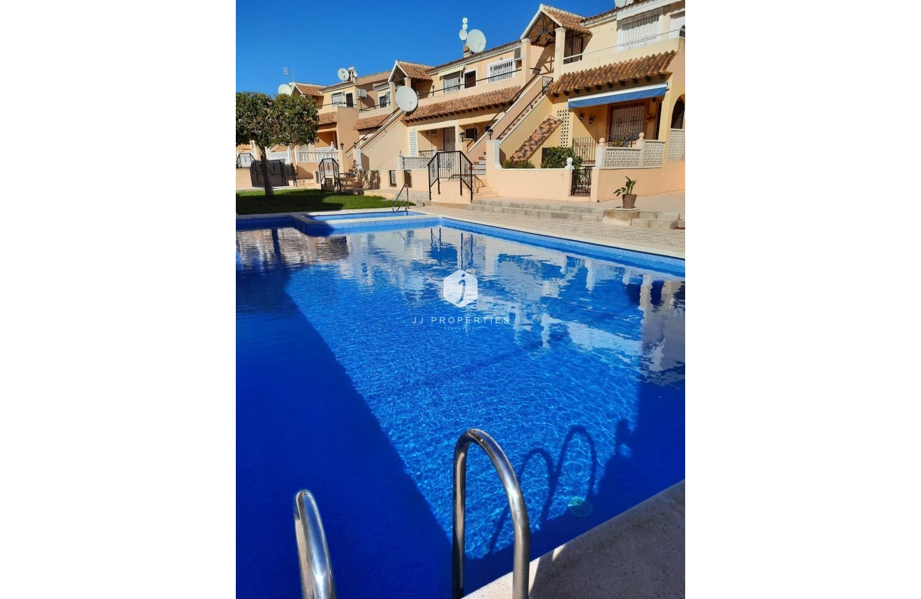 Tweedehands - Bungalow -
San Miguel de Salinas - Costa Blanca Sur