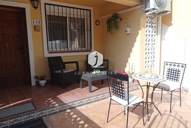 Tweedehands - Bungalow -
San Miguel de Salinas - Costa Blanca Sur
