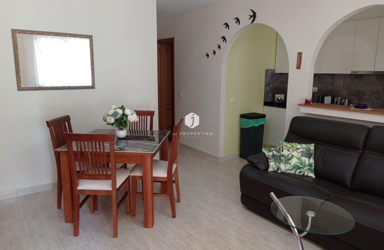 Tweedehands - Bungalow -
San Miguel de Salinas - Costa Blanca Sur