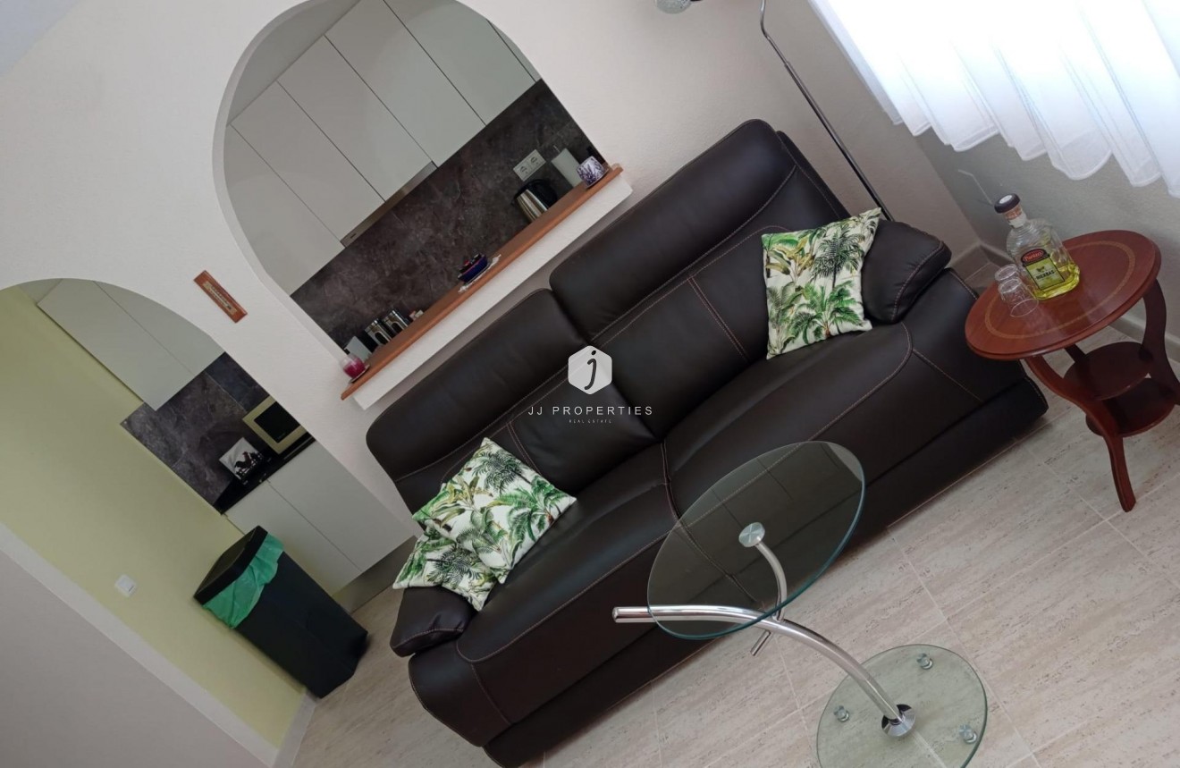 Tweedehands - Bungalow -
San Miguel de Salinas - Costa Blanca Sur