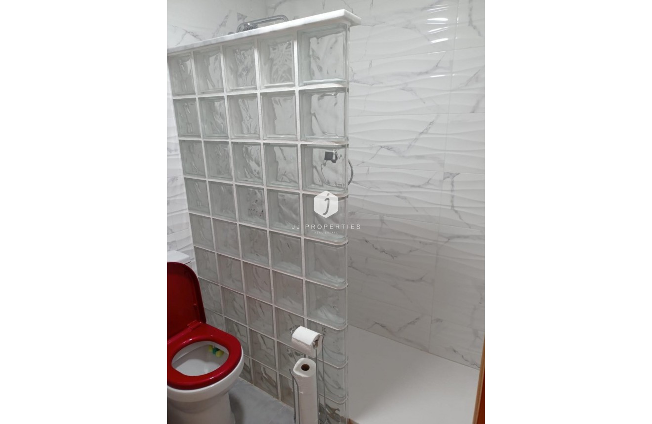 Tweedehands - Bungalow -
San Miguel de Salinas - Costa Blanca Sur