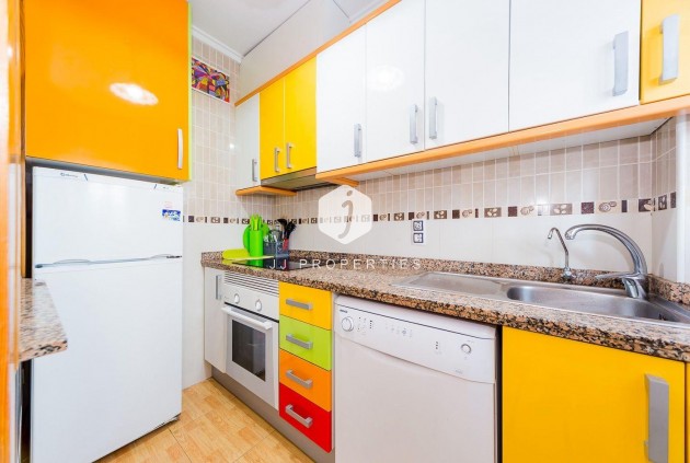 Segunda mano - Apartamento / piso -
Torrevieja - Centro