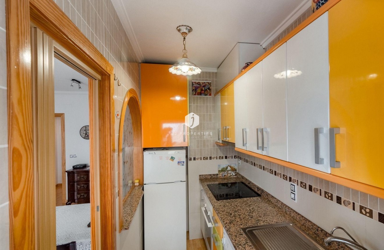 Segunda mano - Apartamento / piso -
Torrevieja - Centro