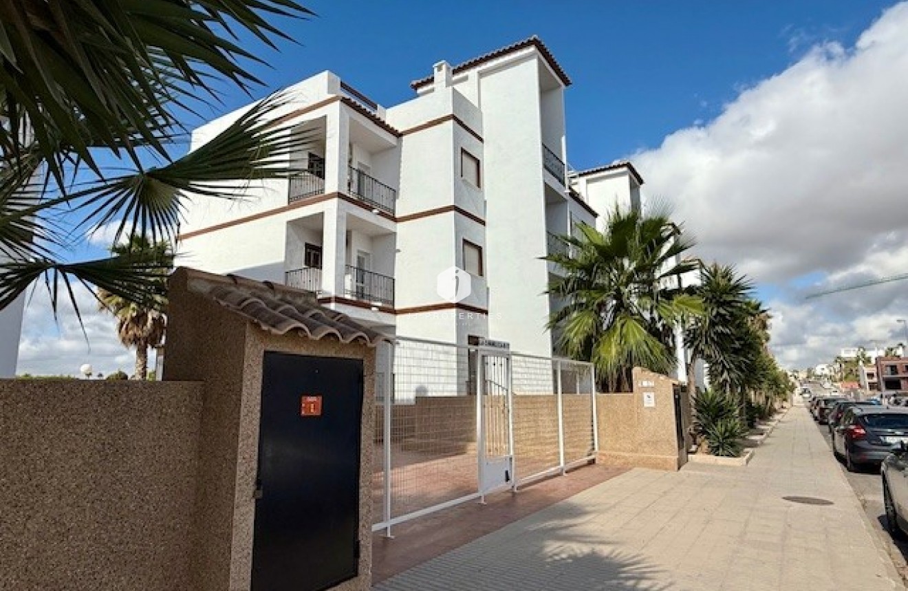 D'occasion - Appartement -
Orihuela Costa - Costa Blanca