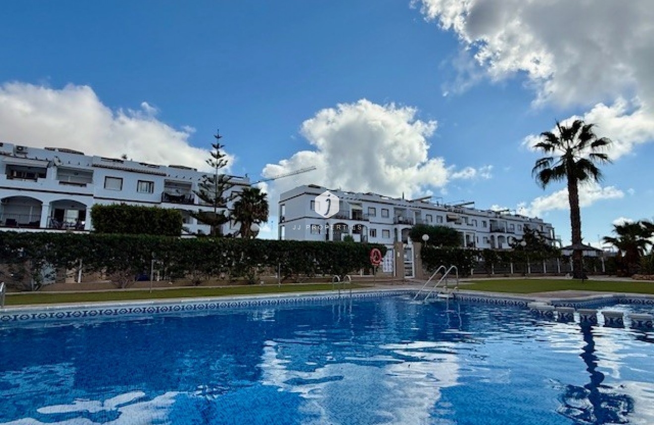 D'occasion - Appartement -
Orihuela Costa - Costa Blanca