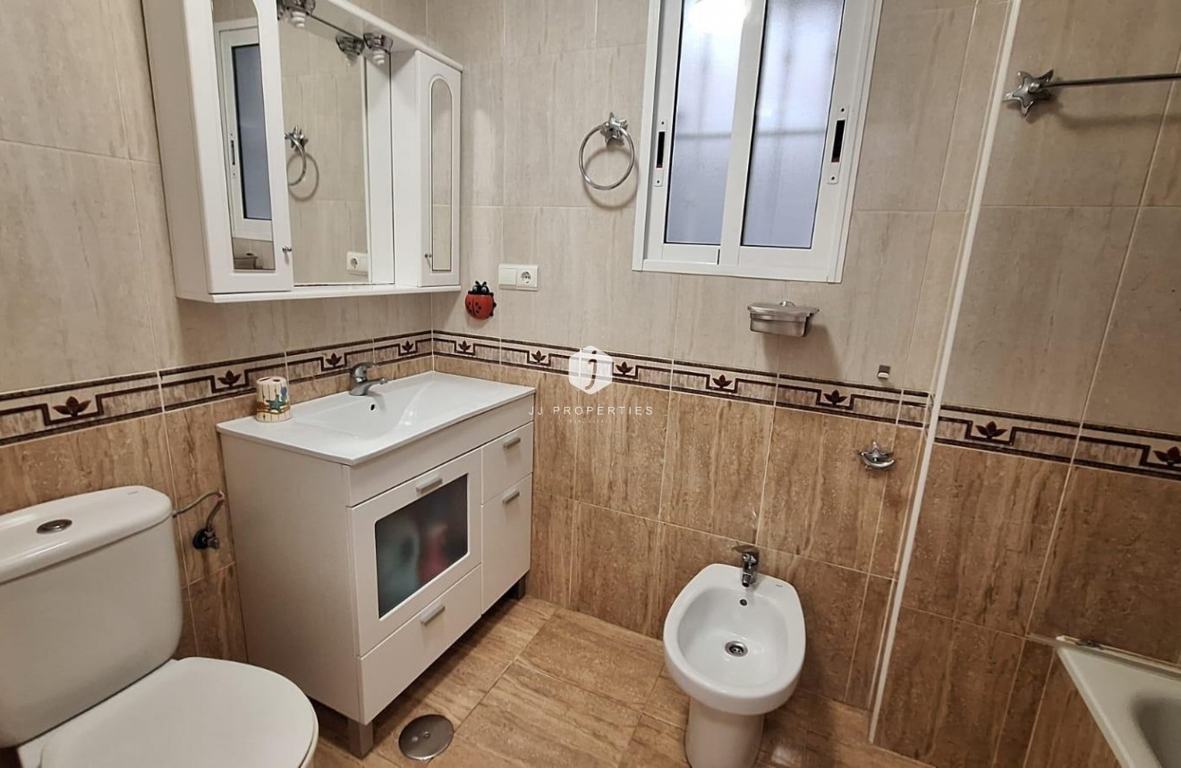 Tweedehands - Appartement / flat -
Torrevieja - Playa del Cura