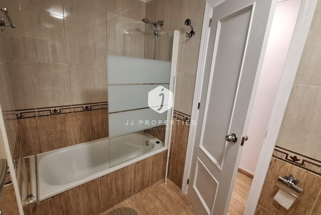 Tweedehands - Appartement / flat -
Torrevieja - Playa del Cura