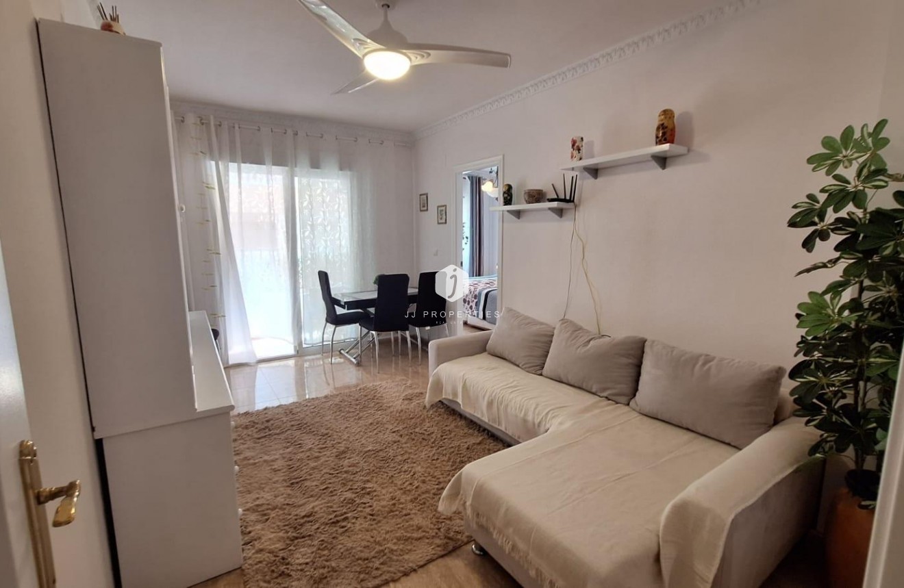 Tweedehands - Appartement / flat -
Torrevieja - Playa del Cura