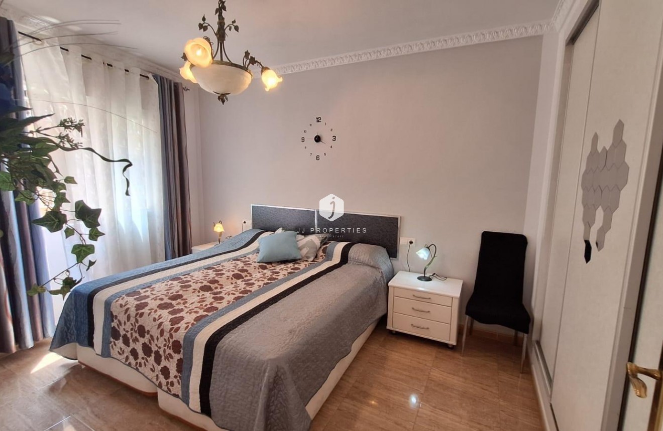 Tweedehands - Appartement / flat -
Torrevieja - Playa del Cura