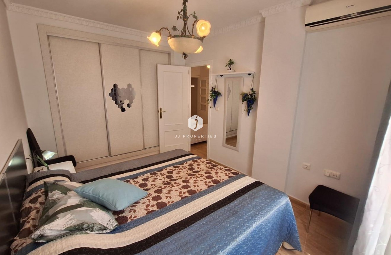 Tweedehands - Appartement / flat -
Torrevieja - Playa del Cura