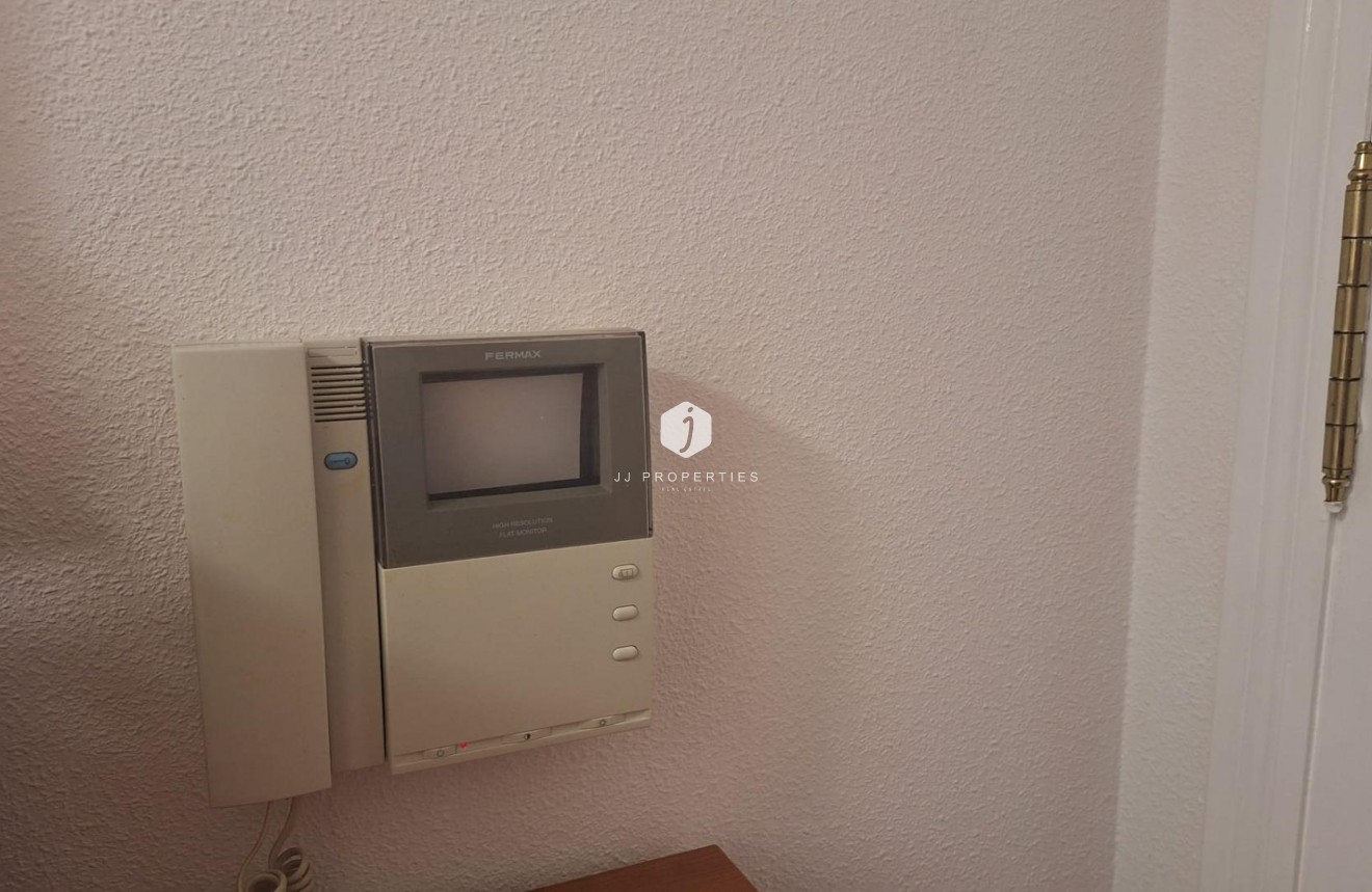 Tweedehands - Appartement / flat -
Torrevieja - Playa del Cura