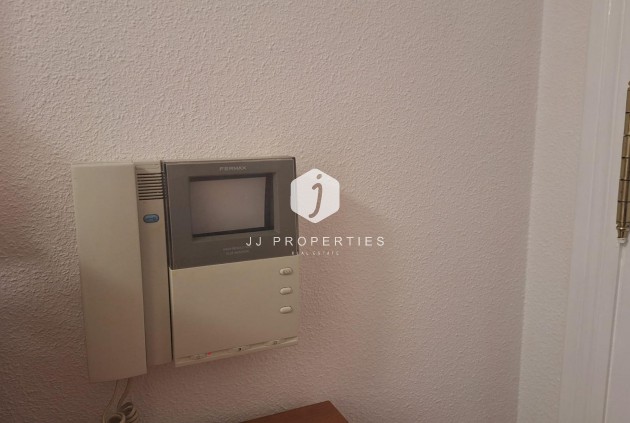 Tweedehands - Appartement / flat -
Torrevieja - Playa del Cura