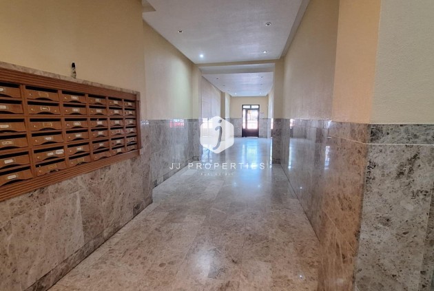 Tweedehands - Appartement / flat -
Torrevieja - Playa del Cura