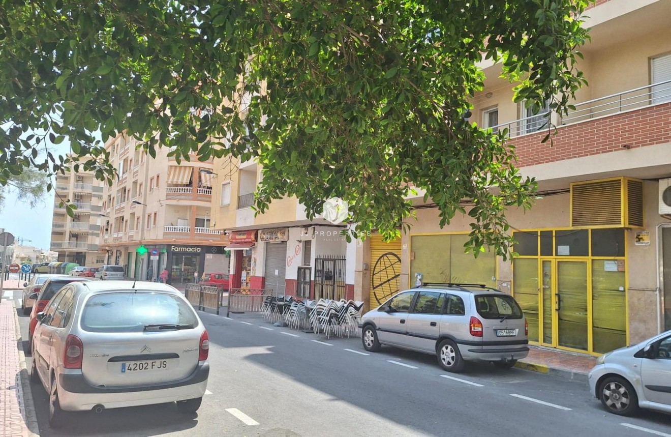 Tweedehands - Appartement / flat -
Torrevieja - Playa del Cura