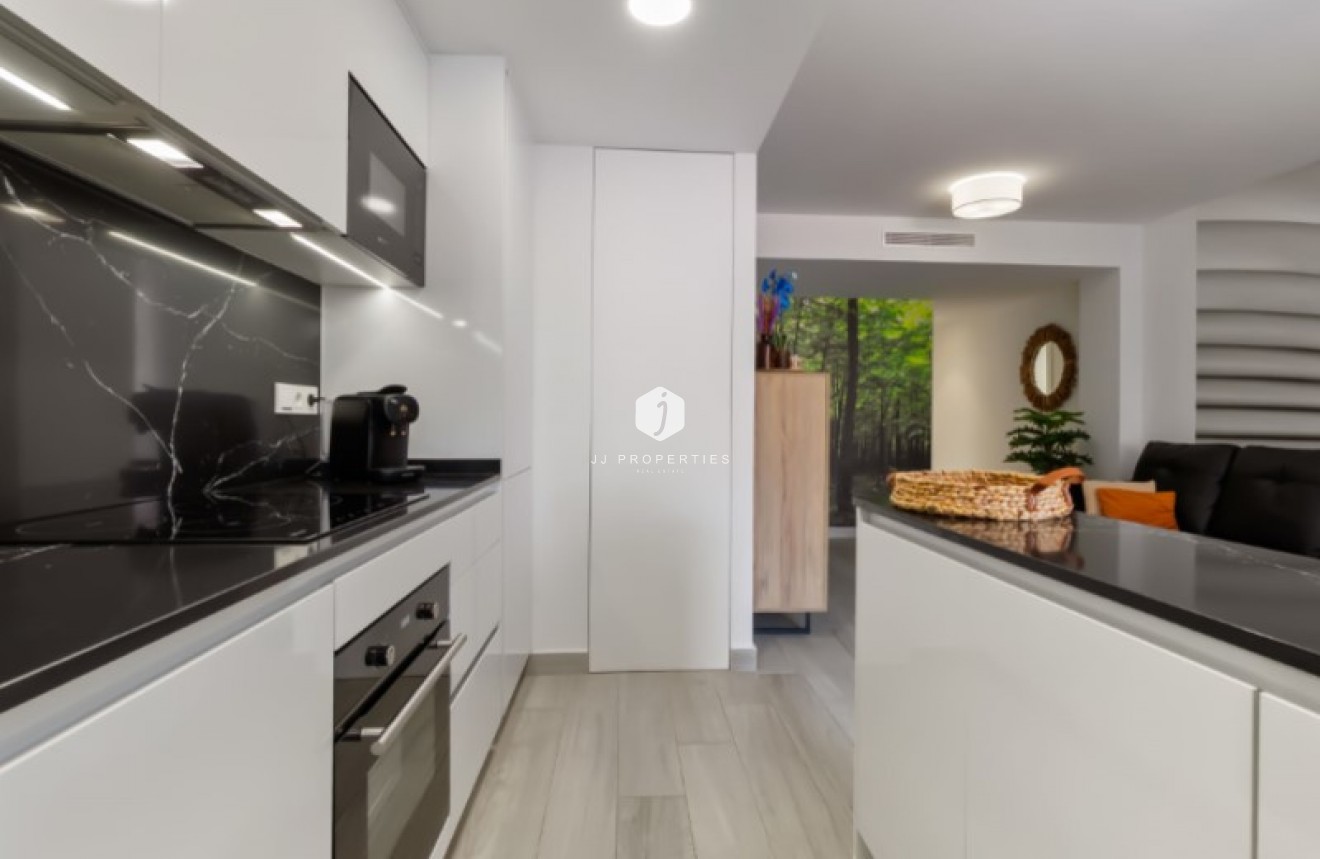 Tweedehands - Appartement / flat -
Torrevieja - Costa Blanca