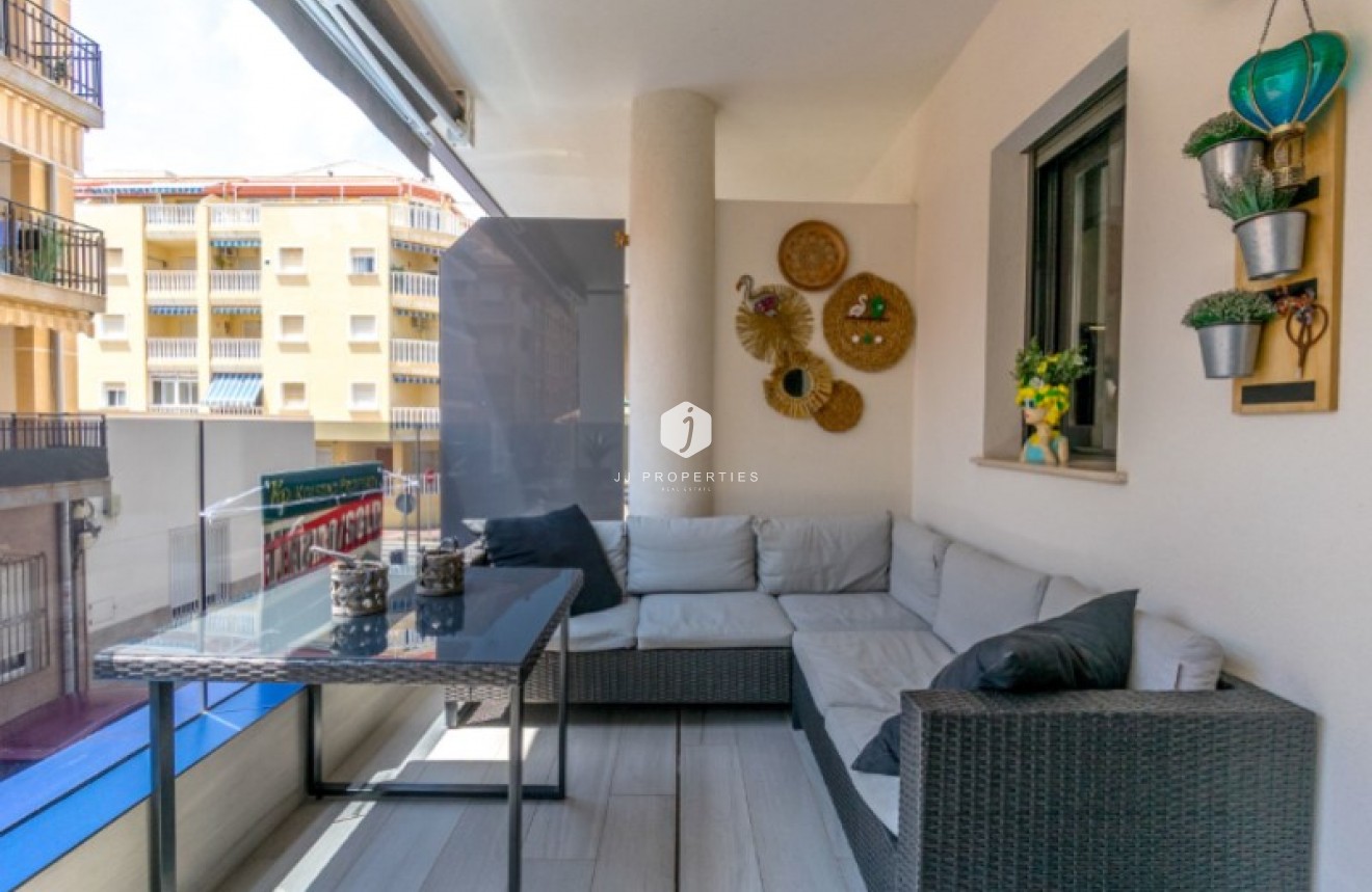 Tweedehands - Appartement / flat -
Torrevieja - Costa Blanca