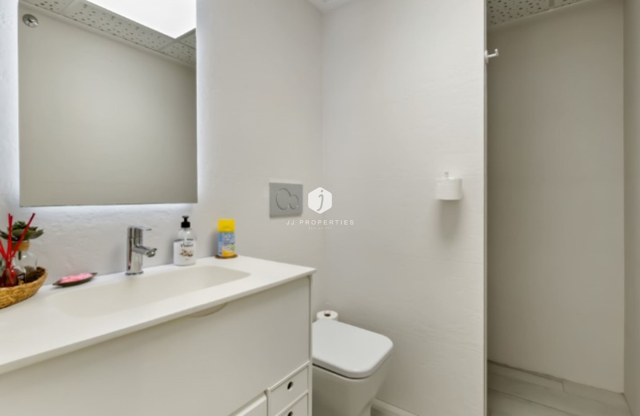 Tweedehands - Appartement / flat -
Torrevieja - Costa Blanca