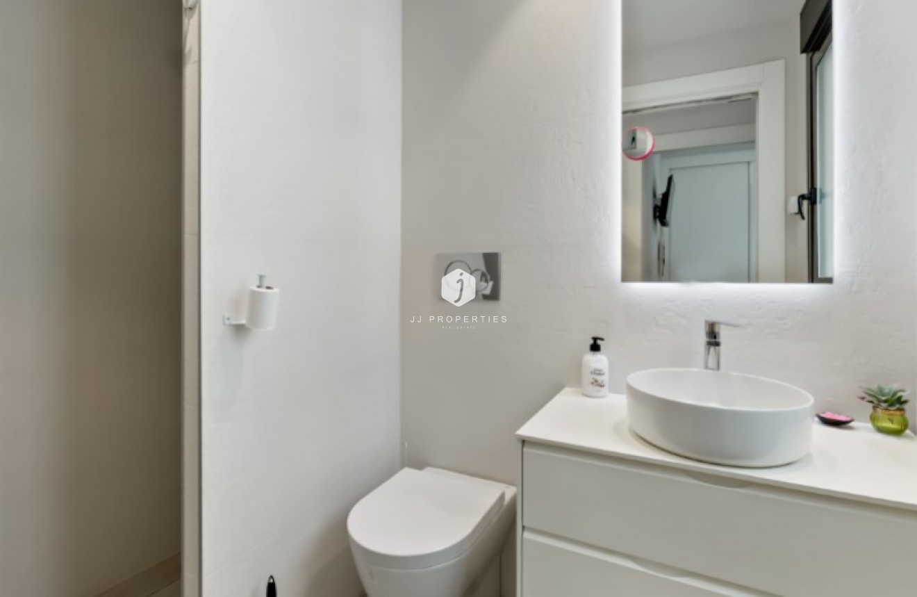 Tweedehands - Appartement / flat -
Torrevieja - Costa Blanca