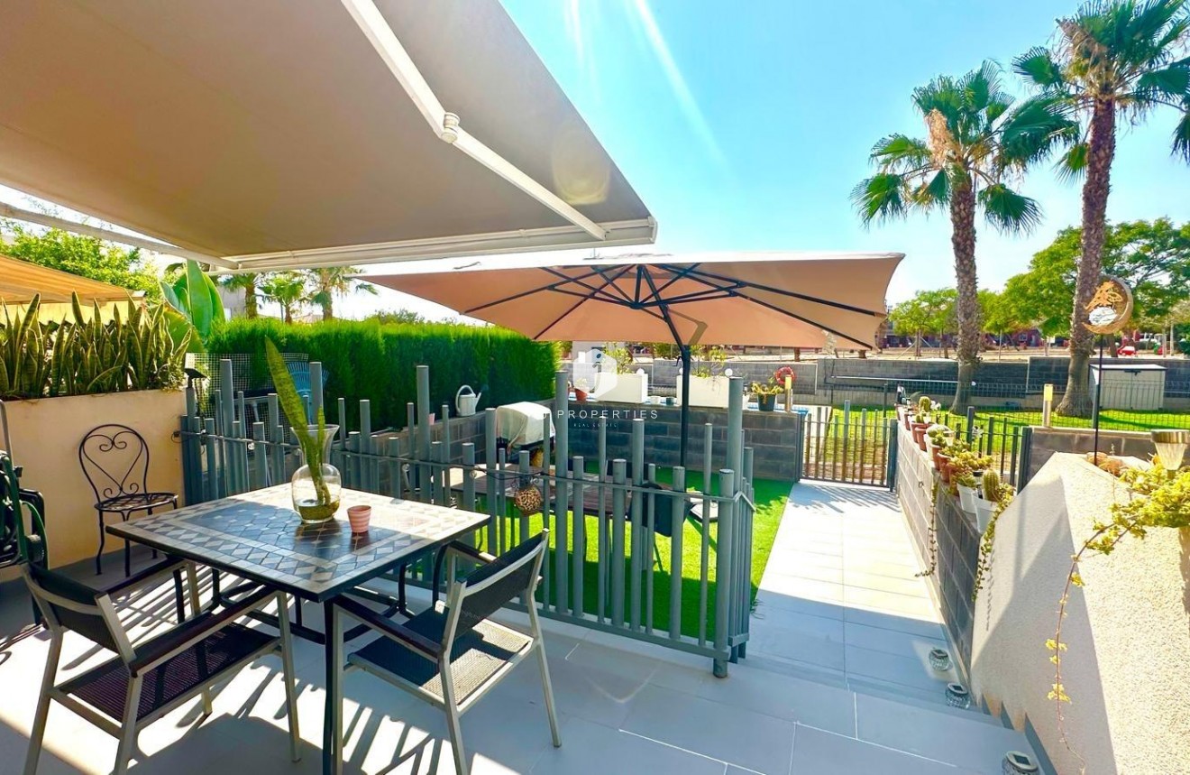 Tweedehands - Chalet -
Torrevieja - aguas nuevas