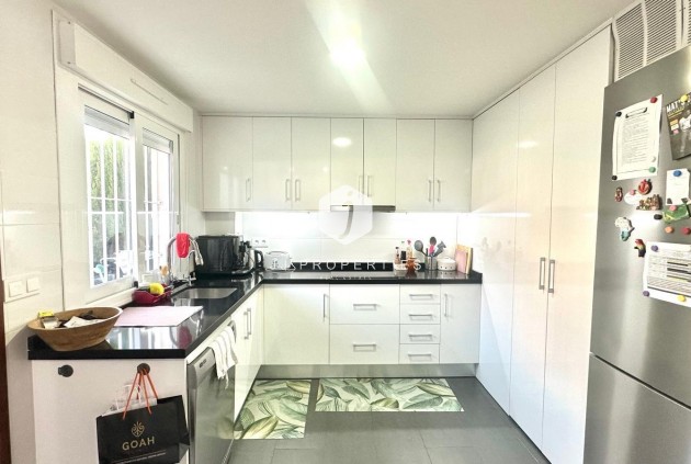 Tweedehands - Chalet -
Torrevieja - aguas nuevas