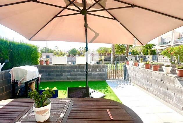 Tweedehands - Chalet -
Torrevieja - aguas nuevas