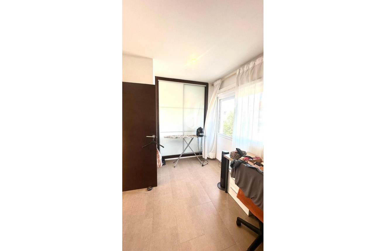 Tweedehands - Chalet -
Torrevieja - aguas nuevas