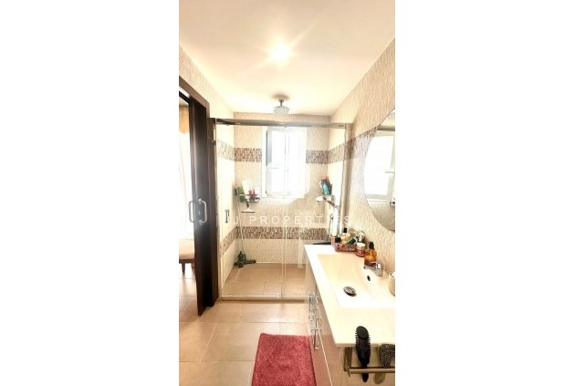 Tweedehands - Chalet -
Torrevieja - aguas nuevas